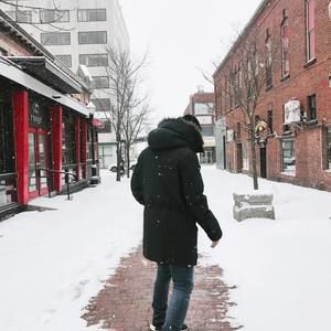 Meet your Posher, Red quang n